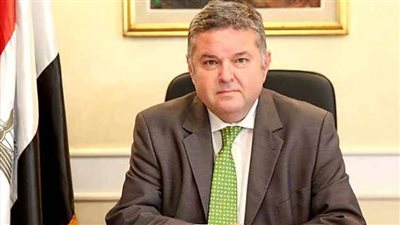    وزير قطاع الأعمال يؤكد ضرورة تطوير التجارة البينية الإفريقية 