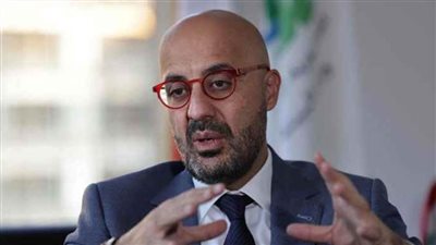 وزير البيئة اللبناني: ارتفاع خطر سقوط أجزاء من الصوامع المتضررة من الانفجار بميناء بيروت