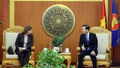 السفيرة المصرية في 