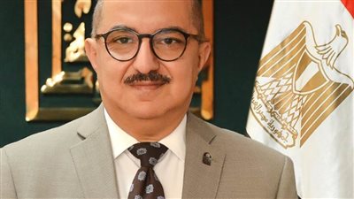 رئيس جامعة أسيوط يصدر قرارات بتعيين وكيل لكلية الطب البيطري وعدد من رؤساء الأقسام بالكليات