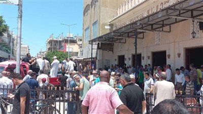 بالصور.. تشييع جثمان زوجة طاهر أبو زيد من المسجد الرفاعي بالعريش