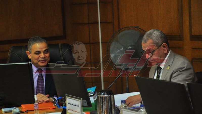 لجنة العمداء