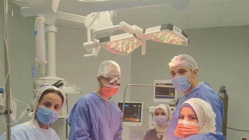 الفريق الطبي