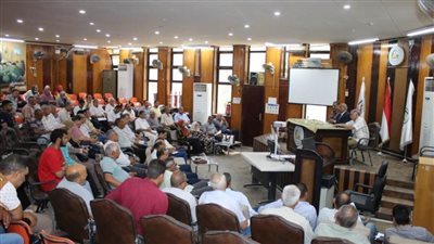 محافظ بني سويف يراجع استعدادات امتحانات الدور الثاني للشهادة الإعدادية