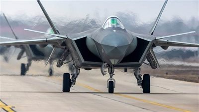 بالفيديو والصور.. الجيش الصيني يحتفل بذكرى تأسيسه بعرض أسلحة حديثة وتأهب قتالي