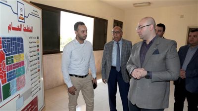 محافظ بني سويف يزور  بياض العرب الصناعية  للدفع بالاستثمار