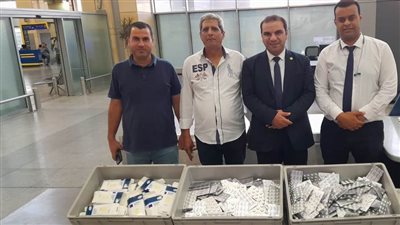 جمارك مطار برج العرب تُحبط محاولة تهريب كمية من الأدوية البشرية