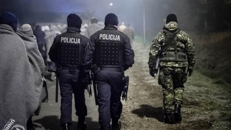 اعتقال اثنين من مهربي