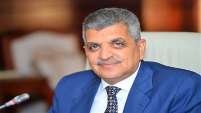 أسامة ربيع: قناة السويس جاهزة لاستقبال عدد كبير من السفن في وقت واحد