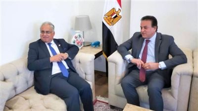 تعاون بين الصحة وكلية طب 