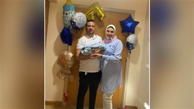 محمد أباظة والنائبة هدى عمار يُرزقان بمولودهما الأول 