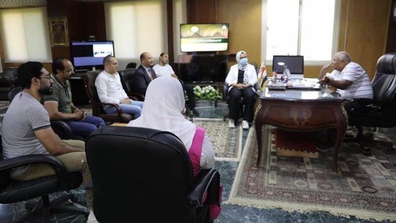 محافظ الوادى يستقبل