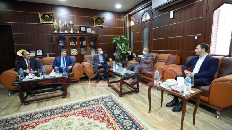 خلال اللقاء