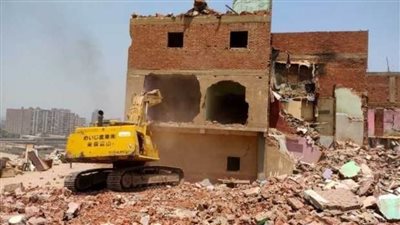 محافظ القاهرة يتابع أعمال إزالة عقارات الجبخانة 