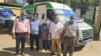 الكشف على ١٣٦٤ مواطنًا في قافلة طبية بقرية الثامنة بذور بالبحيرة