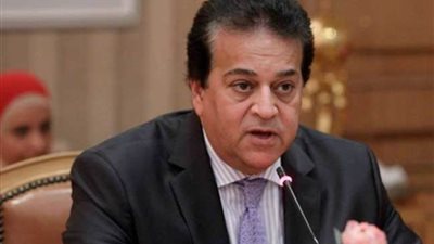 وزير التعليم العالي يتفقد عددًا من الجامعات بمدينة برج العرب