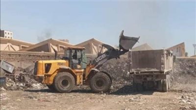 حملات مكثفة لرفع تراكمات القمامة وإزالة الإشغالات وصيانة أعمدة الإنارة بـ3 مراكز بالمنيا