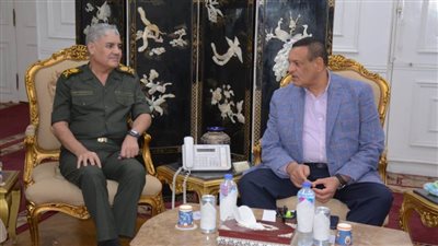حياة كريمة.. محافظ البحيرة يستقبل مساعد رئيس أركان حرب القوات المسلحة