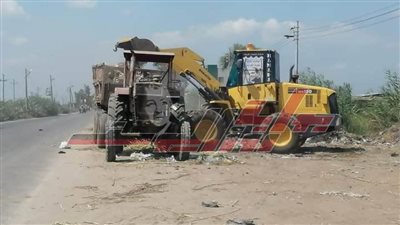 جهود مكثفة لرفع مخلفات القمامة بشوارع كفر الشيخ