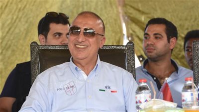 محافظ الإسكندرية يشهد مباراة الإياب بين منتخب مصر وغانا لكرة القدم