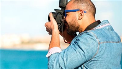 رئيس مجلس الوزراء يصدر قرارًا بقواعد التصوير الشخصي في الأماكن العامة 