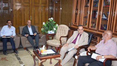 محافظ شمال سيناء يؤكد على تنفيذ الدولة للمشروعات التنموية بالمحافظة