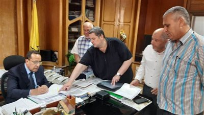 محافظ شمال سيناء يعتمد نتيجة الدور الثاني للشهادة الإعدادية بنسبة نجاح 100 % 