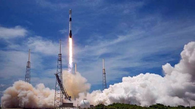 لحظة اطلاق صاروخ