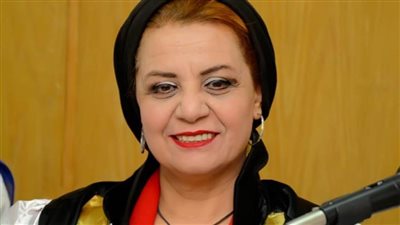 رئيس جامعة أسيوط يهنئ نائبته لاختيارها عضوًا باللجنة العلمية للأمراض الصدرية والدرن بوزارة الصحة