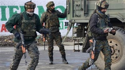 مسلحون يهاجمون موقعا للجيش الهندي في كشمير ومقتل 3 جنود