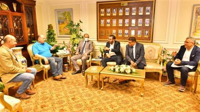 محافظ أسيوط يناقش إنشاء مجمع تدوير المخلفات الصلبة الأول من نوعه بالغنايم (صور) 