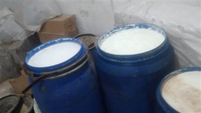 ضبط مصنع مستحضرات تجميل بمنطقة العجمي يعمل بدون ترخيص