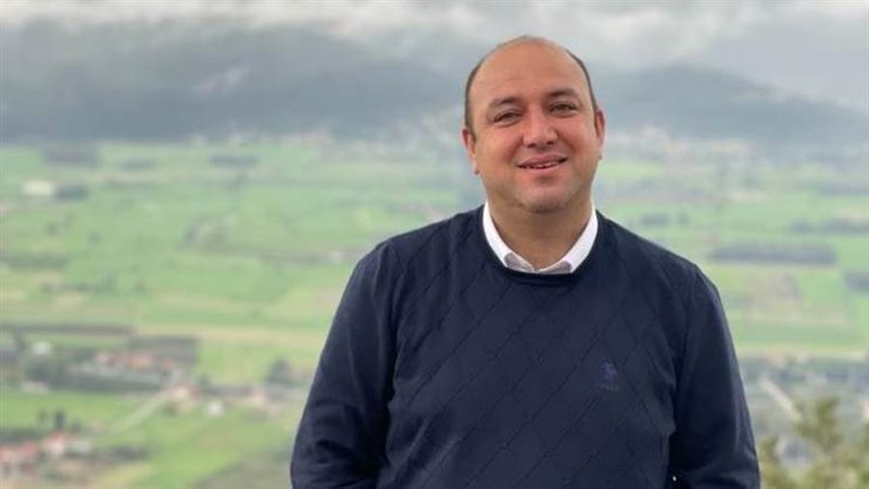 الفنان أشرف سعد