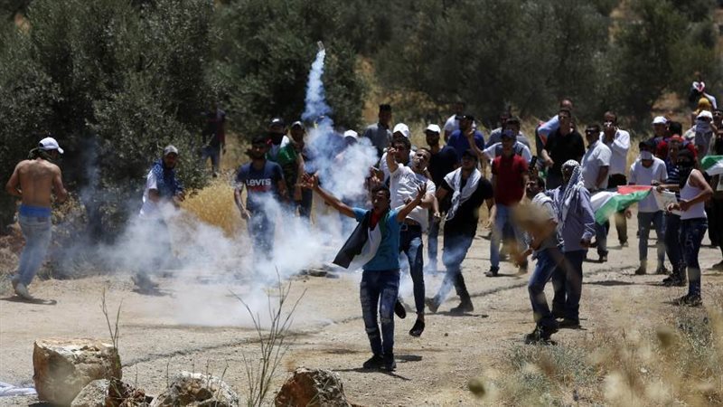 اختناق بالغاز المسيل