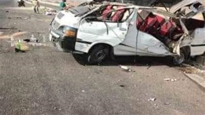 إصابة 12 شخصًا بينهم أطفال وسيدات في انقلاب ربع نقل بمغاغة شمال المنيا