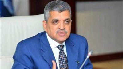 الجريدة الرسمية تنشر قرار مد خدمة أسامة ربيع رئيسا لهيئة قناة السويس     