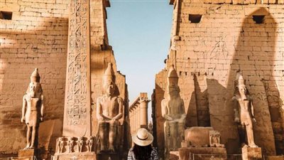 السياحة والآثار تتعاقد مع كبرى شركات الإعلان للترويج للمقصد المصري