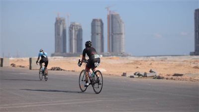 وزير الرياضة يفتتح فعاليات سباق Iron man let’s try بمدينة العلمين