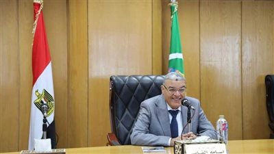 محافظ المنيا يوجه رؤساء المدن بوضع خطة لإنشاء حدائق مركزية وتشجير جانبي الطرق السريعة