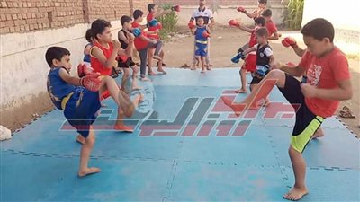 يوم رياضي وتدريبات مكثفة بمراكز شباب سيدي سالم لفرق الكاراتيه والكونغو