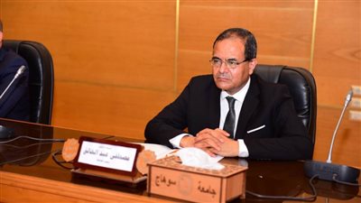 رئيس جامعة سوهاج ينعى ضحايا حريق كنيسة أبو سيفين