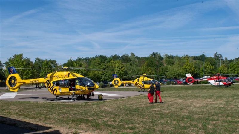 طائرات تنقل المصابين