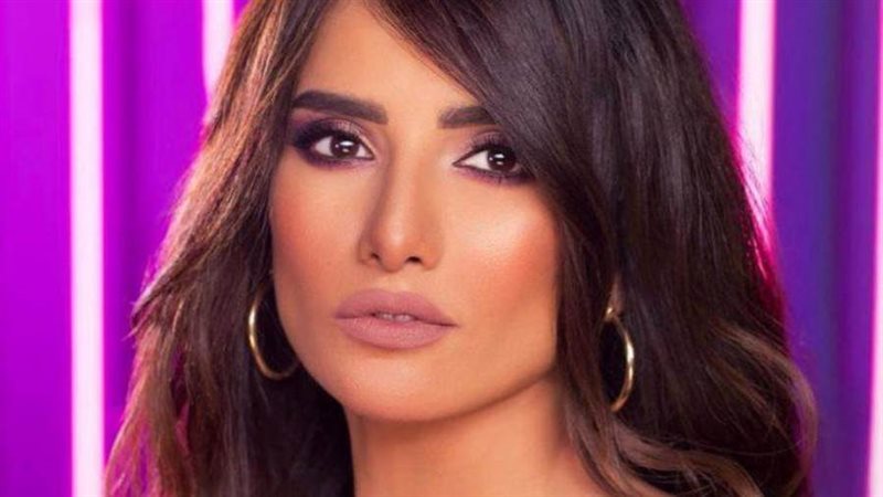 الفنانة زينة