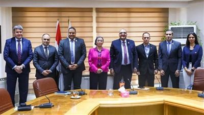 وزيرة البيئة تستقبل وفد لجنة المناخ بتنسيقية شباب الأحزاب