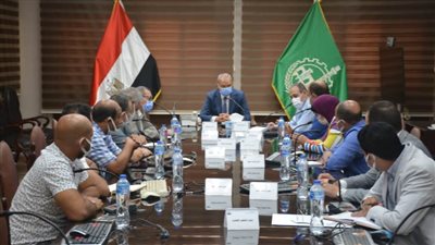 محافظ القليوبية يبحث تطوير المرحلة الثانية من شارع فريد ندا بتكلفة 30 مليون جنيه