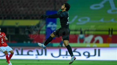 أحمد طارق سليمان حارس واعد على خطى والده