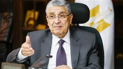 وزير الكهرباء: مصر تبذل جهودا لتكون ممرا لعبور الطاقة النظيفة