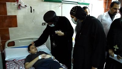 وفد كنسي يزور مصابي حادث كنيسة 