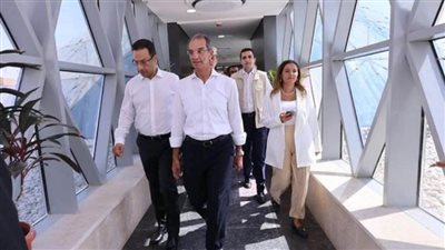 وزير الاتصالات يتفقد مدينة المعرفة للاطلاع عن قرب على الموقف التنفيذي للمرحلة الأولى