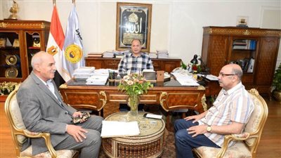 الموافقة على 524 طلب إجازة وندب وإعارة لبعض العاملين بصحة أسيوط